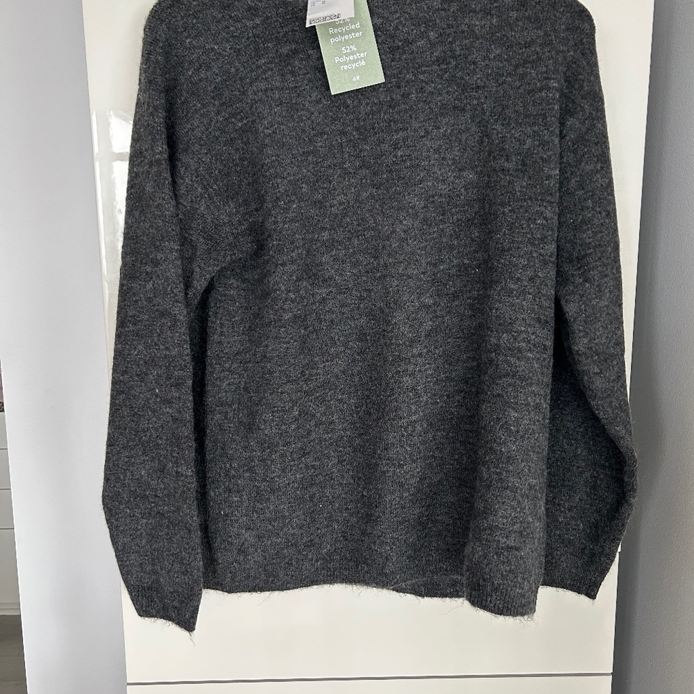 Crew Neck Sweater NWT
